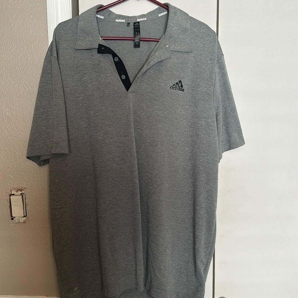 Men’s Adidas Polo. 2xl.